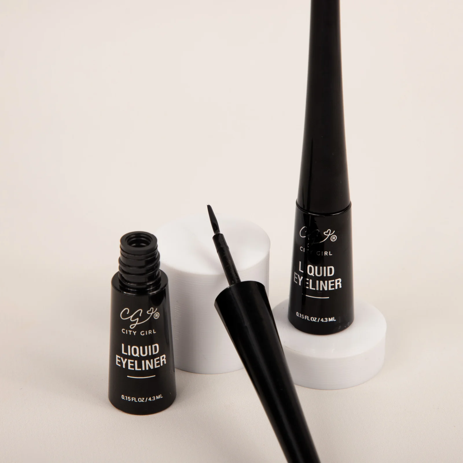 Delineador liquido Magic girl RL-F6617 POR MAYOR